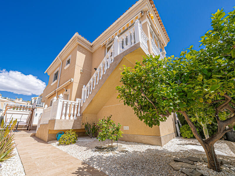 4 Schlafzimmer Villa zu verkaufen