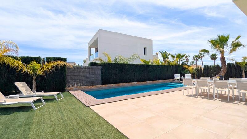 3 bedroom Villa for sale