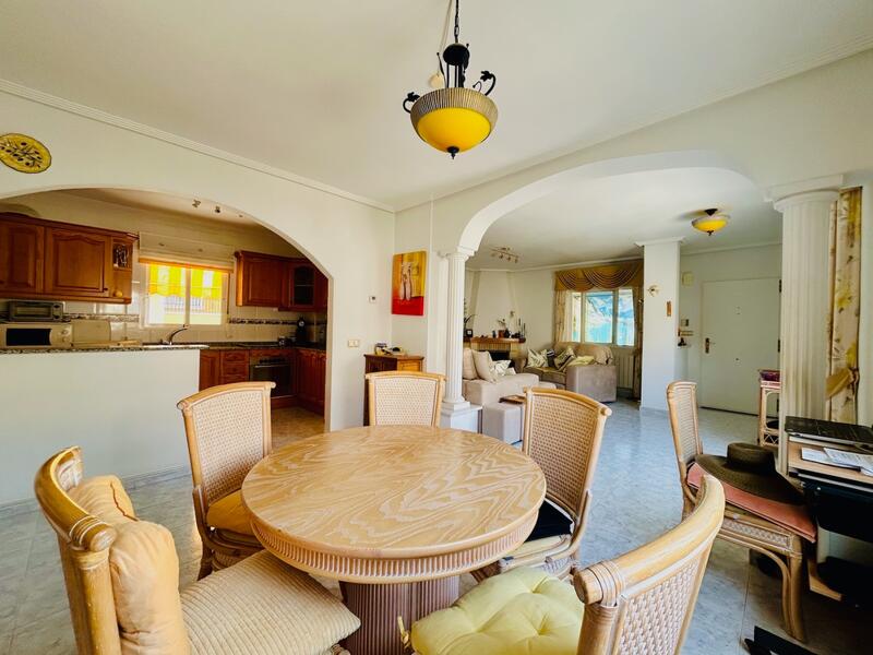 2 bedroom Villa for sale