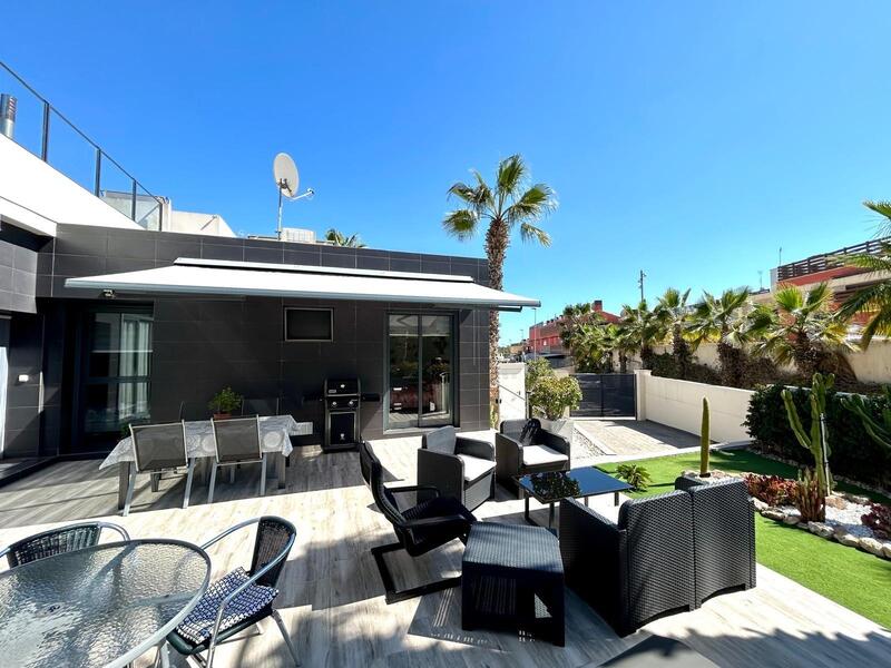 2 bedroom Villa for sale