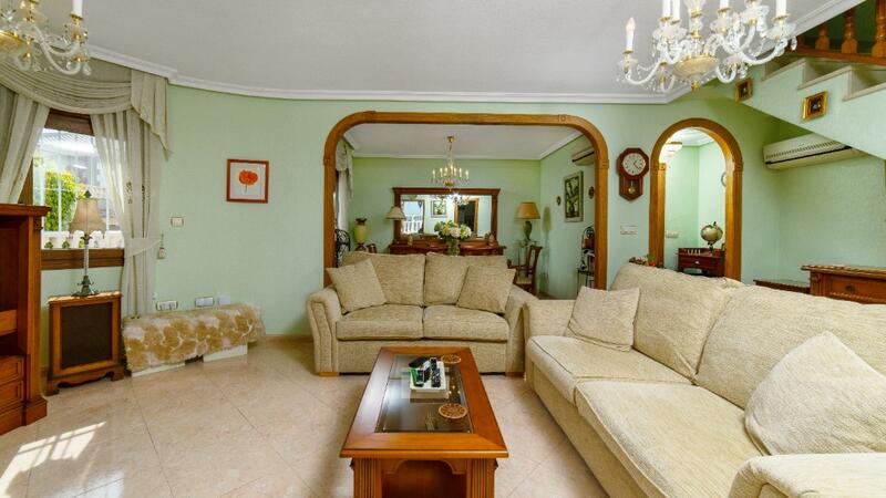 2 Schlafzimmer Villa zu verkaufen