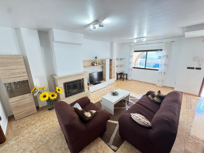 3 Schlafzimmer Stadthaus zu verkaufen