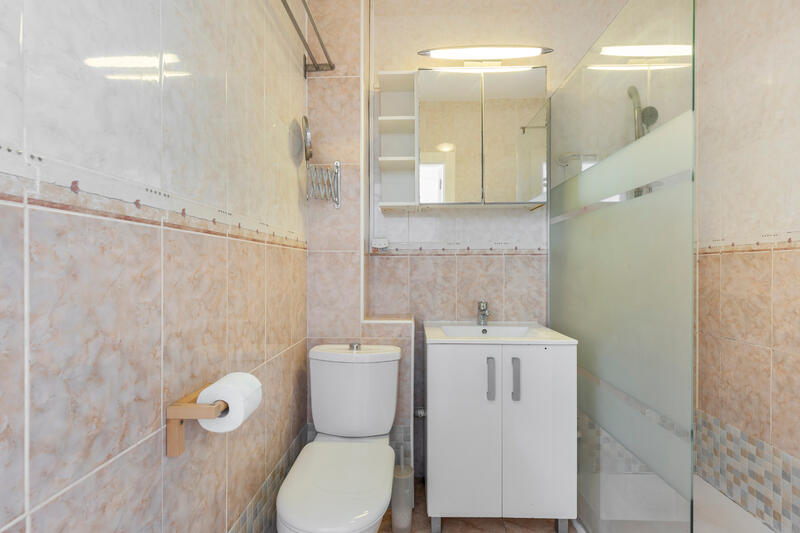 2 Cuarto Adosado en venta