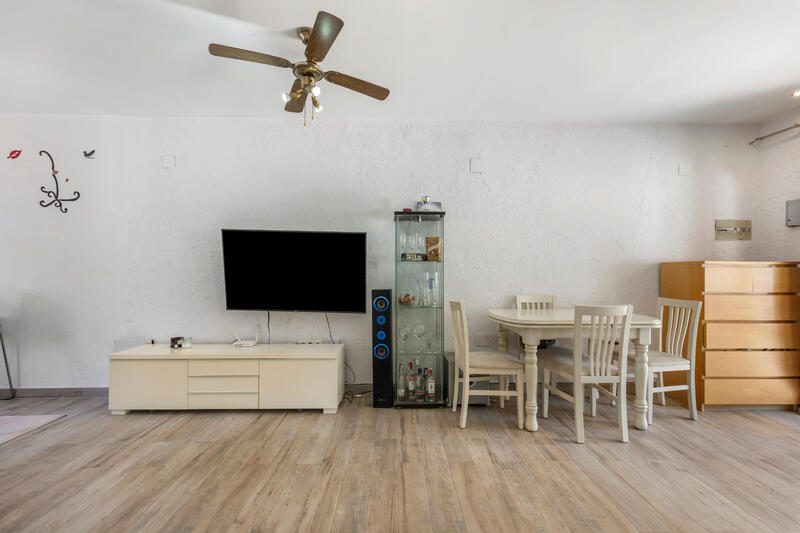 2 Cuarto Adosado en venta