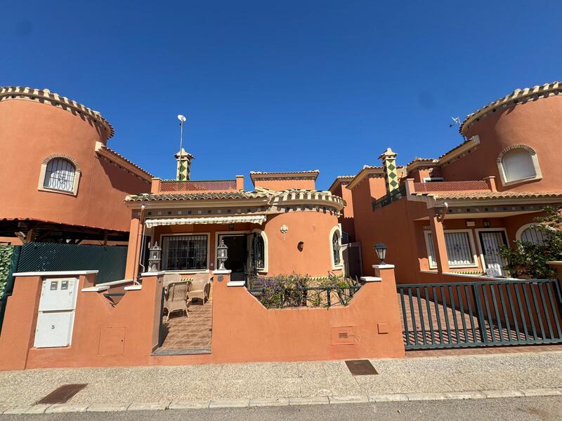 2 slaapkamer Villa Te koop