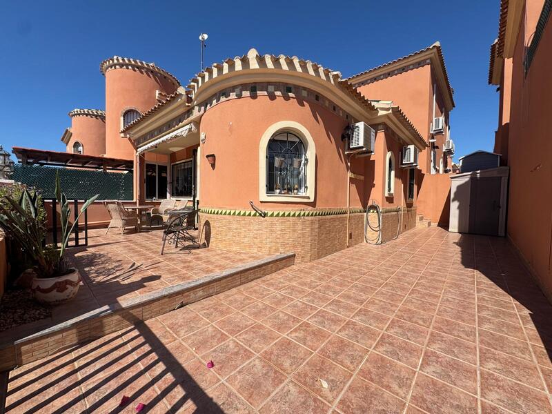 2 slaapkamer Villa Te koop