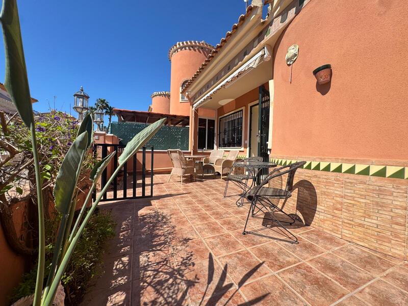 2 slaapkamer Villa Te koop