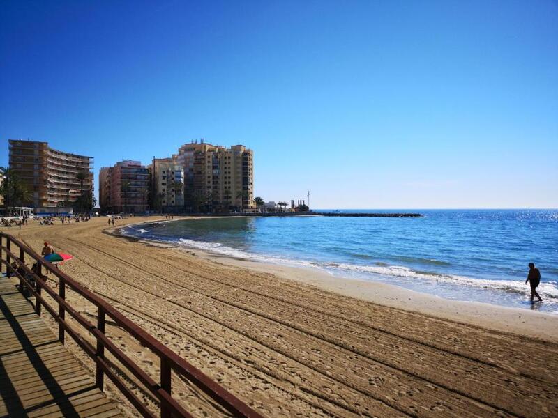 Lejlighed til salg i Torrevieja, Alicante