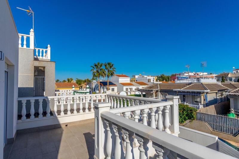 3 Cuarto Villa en venta