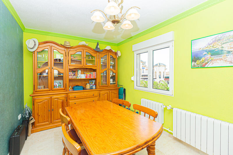 4 slaapkamer Villa Te koop