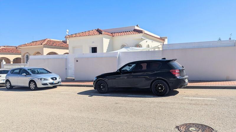 3 slaapkamer Villa Te koop