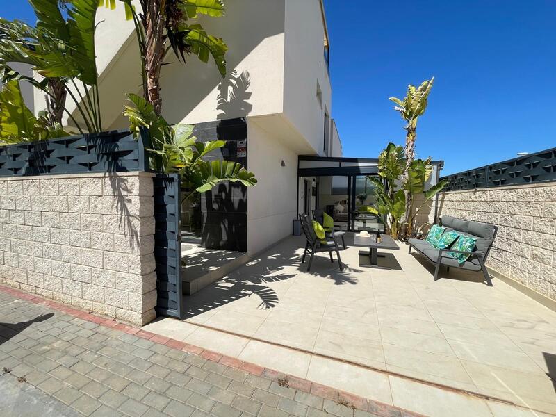3 slaapkamer Villa Te koop