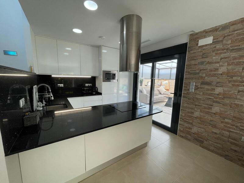 3 slaapkamer Villa Te koop
