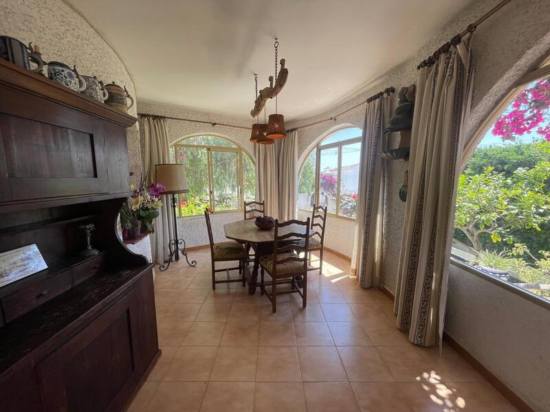 4 Cuarto Villa en venta