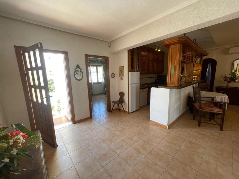 4 Cuarto Villa en venta