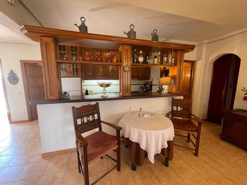 4 Cuarto Villa en venta