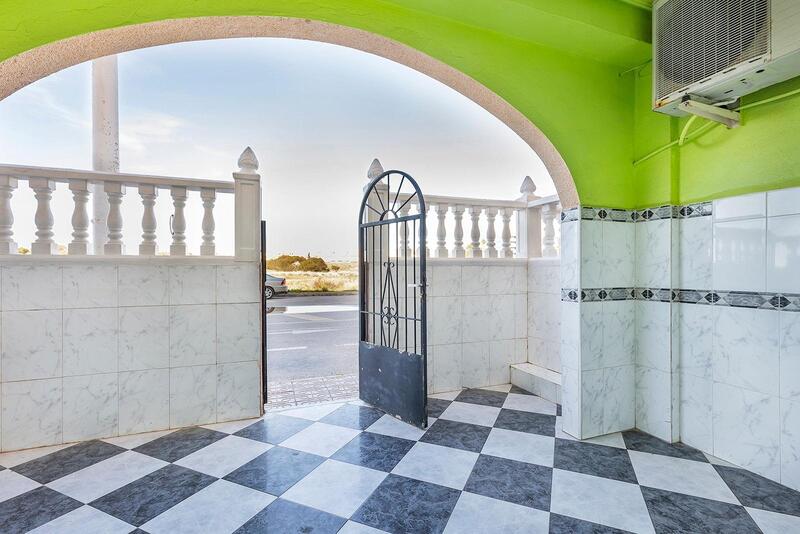 Villa til salg i La Mata, Alicante
