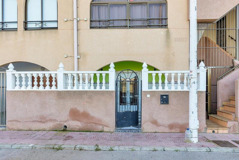 2 Cuarto Villa en venta