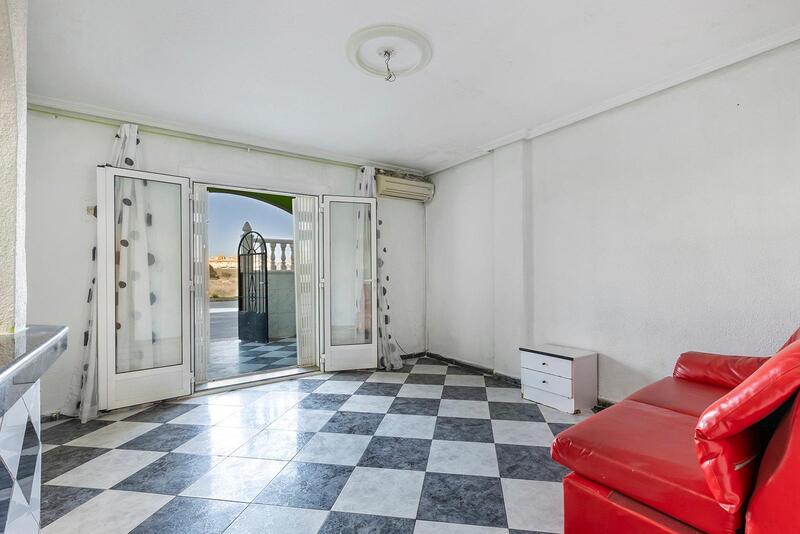 2 Cuarto Villa en venta