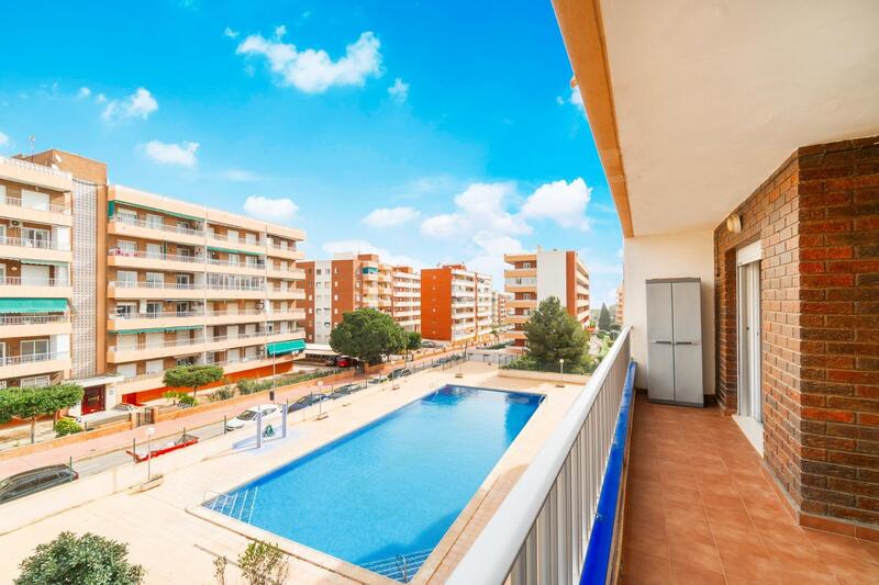 Apartment for sale in Punta Prima, Alicante
