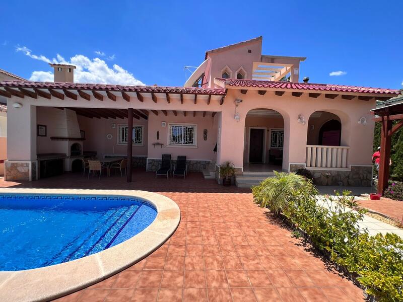 3 bedroom Villa for sale