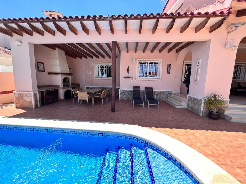 3 bedroom Villa for sale