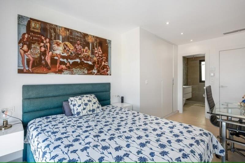 3 bedroom Townhouse for sale