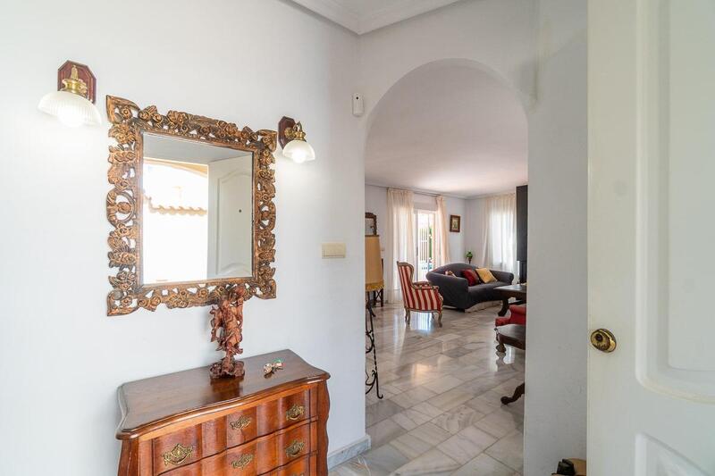 8 sovrum Villa till salu