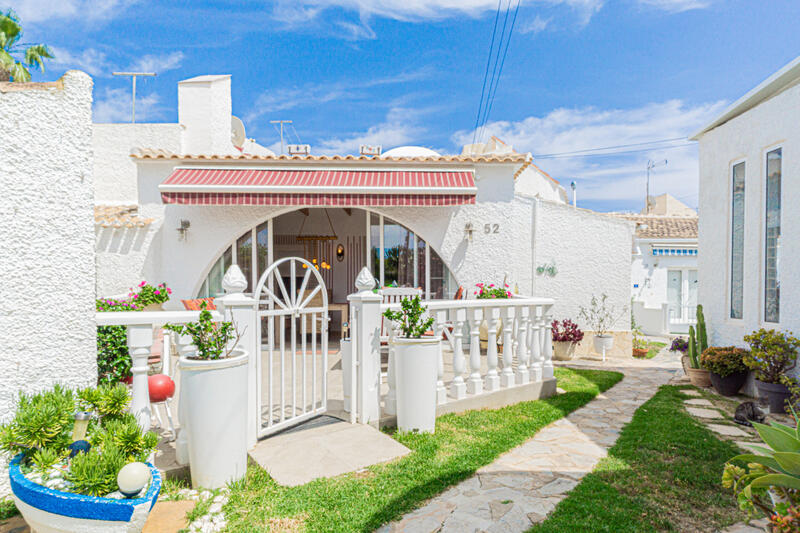 Villa for sale in Playa Flamenca, Alicante