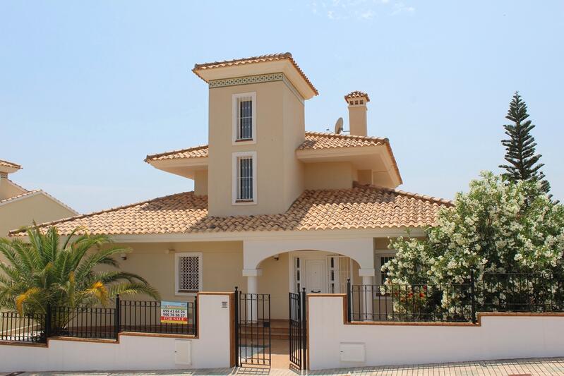 Villa for sale in Campoamor, Alicante