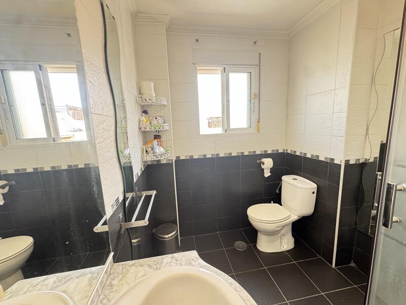 2 slaapkamer Appartement Te koop