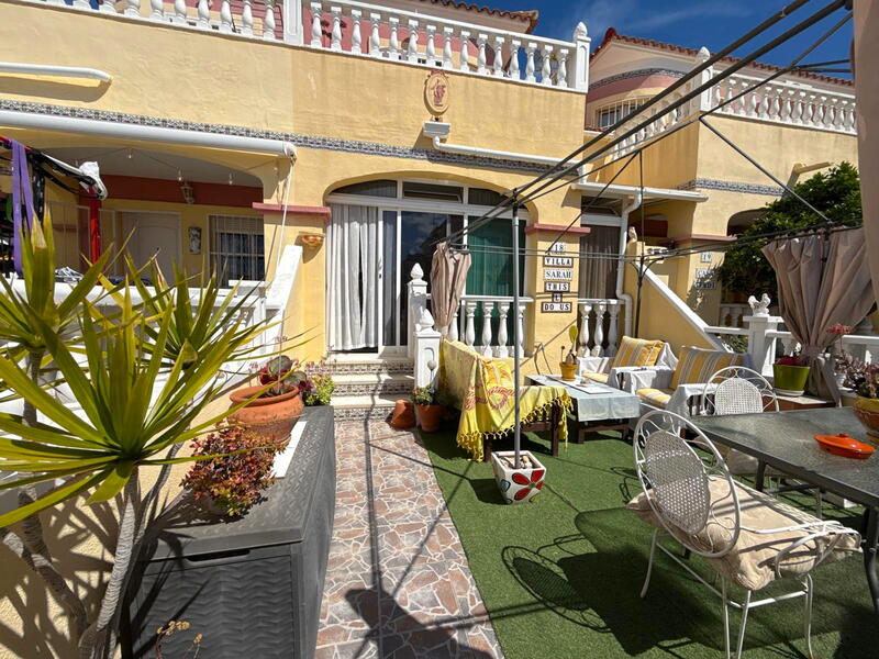 Maison de Ville à vendre dans Cabo Roig, Alicante