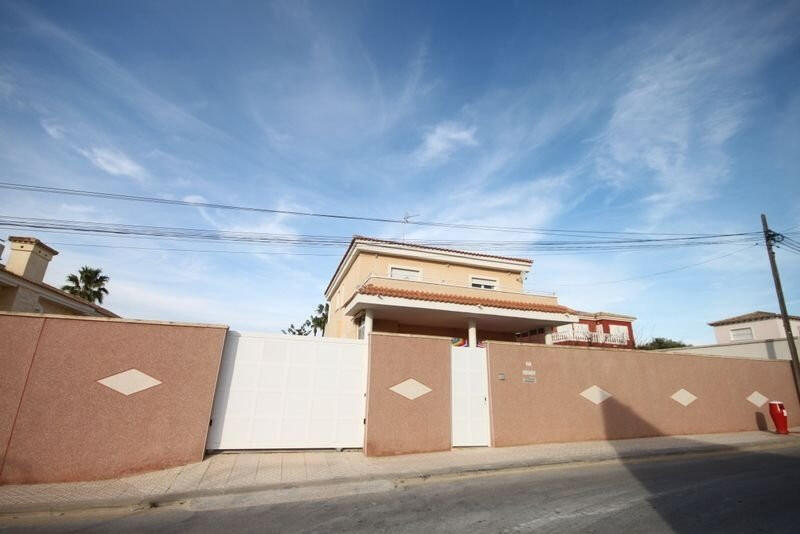 5 chambre Villa à vendre