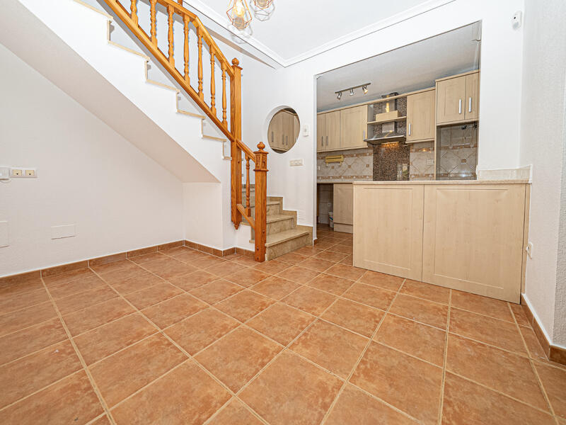 2 Cuarto Villa en venta