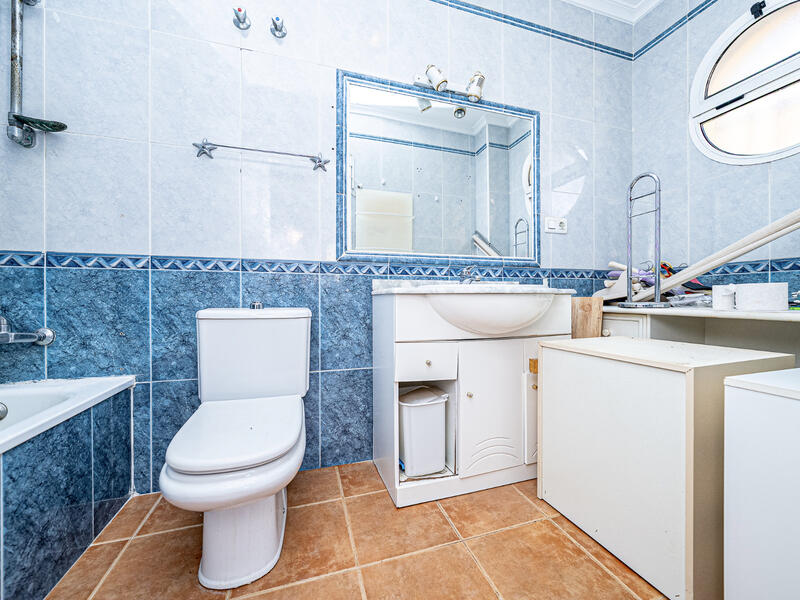 2 Cuarto Villa en venta