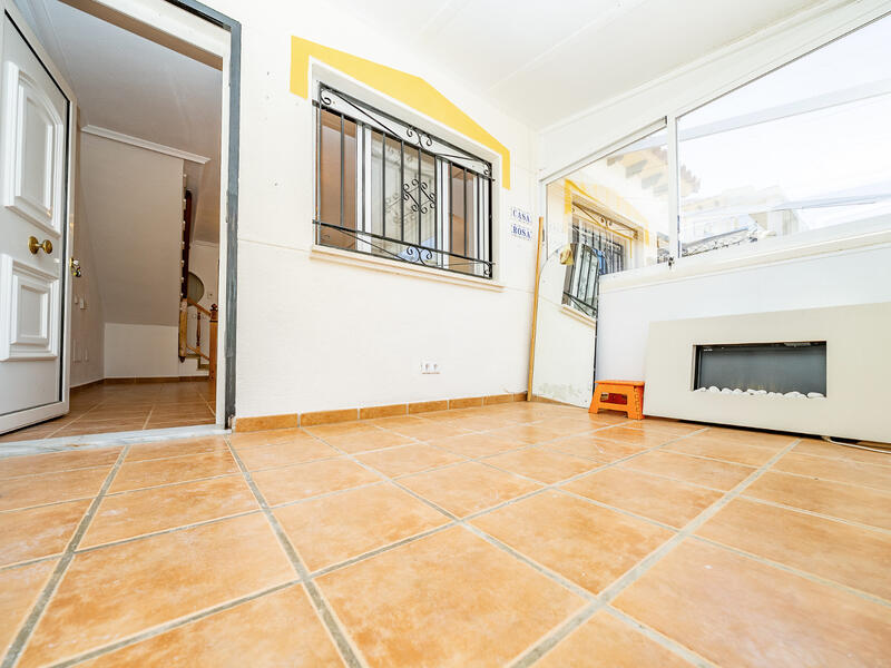 2 Cuarto Villa en venta