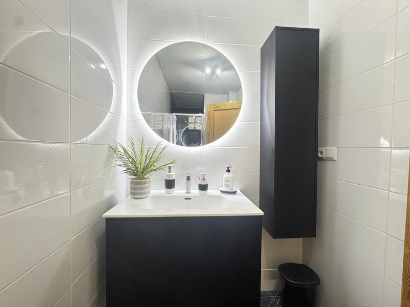 3 slaapkamer Gezinswoning Te koop