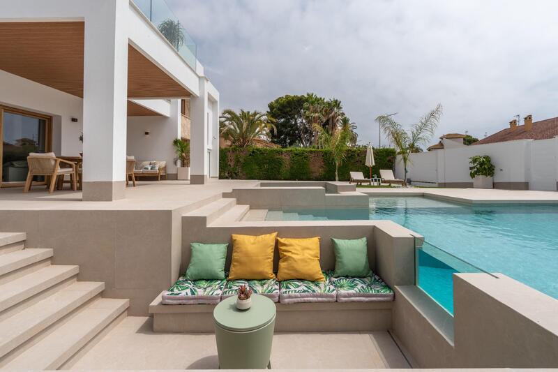 4 bedroom Villa for sale