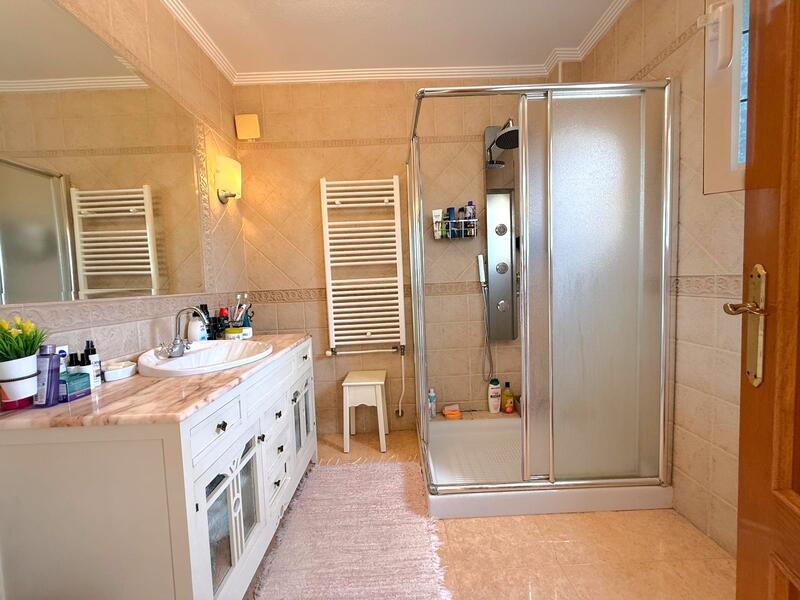 3 bedroom Villa for sale