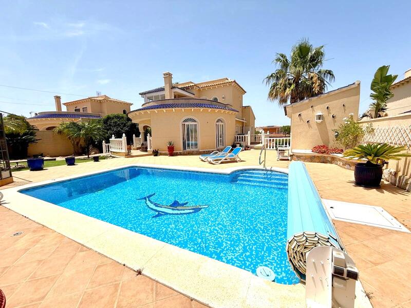 3 bedroom Villa for sale