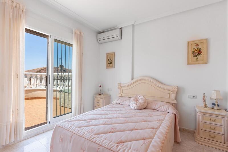 2 Schlafzimmer Duplex zu verkaufen