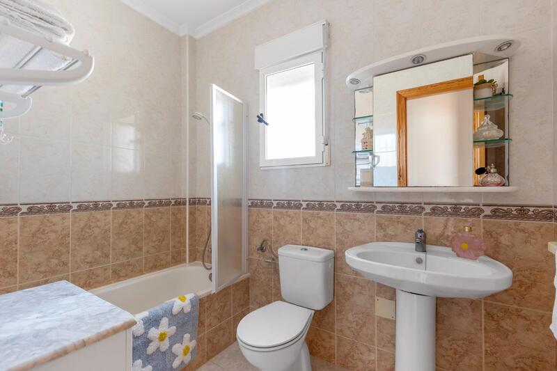 2 Schlafzimmer Duplex zu verkaufen