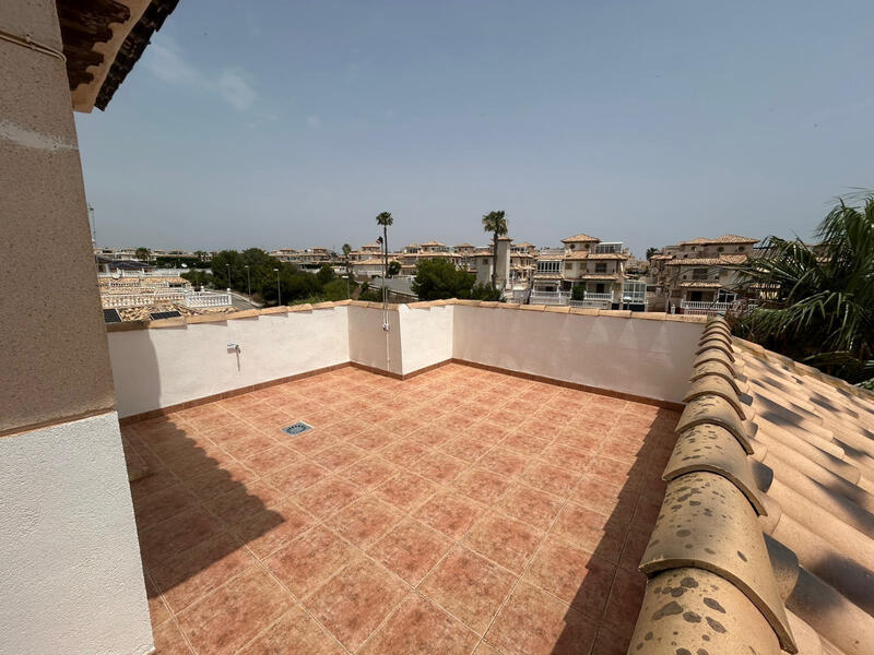 4 slaapkamer Villa Te koop