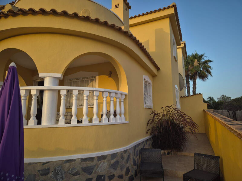 3 bedroom Villa for sale