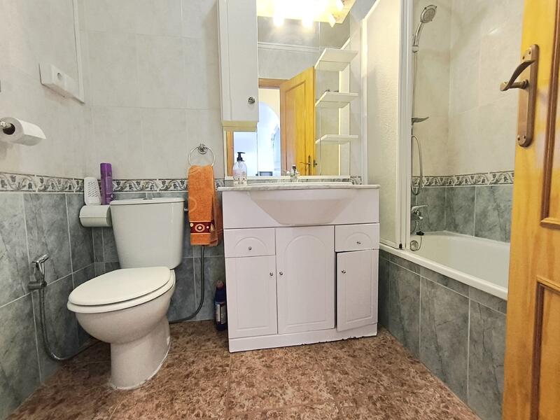2 спальная комната квартира продается