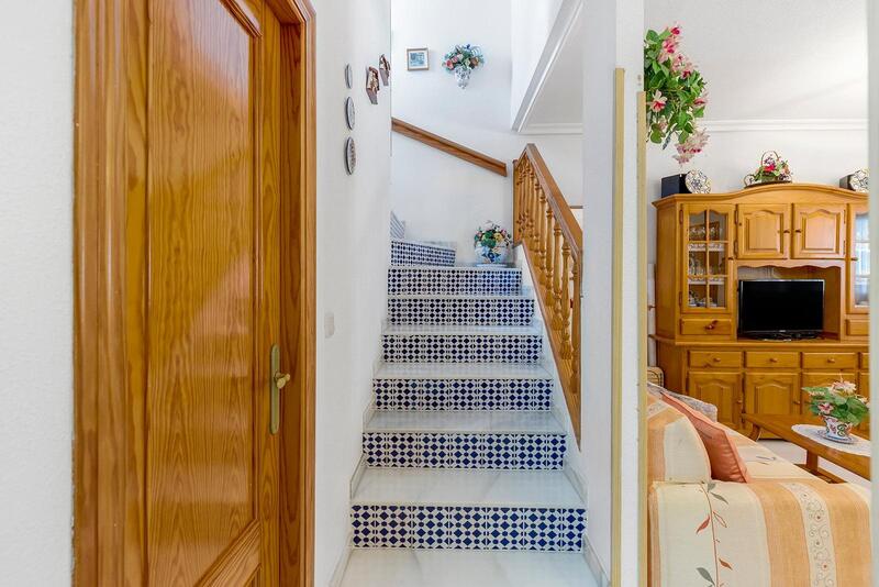 2 bedroom Townhouse for sale
