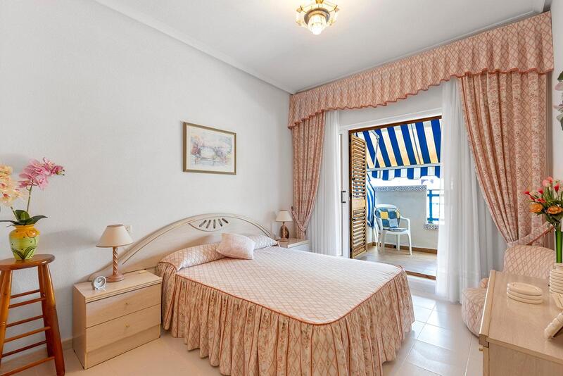 2 bedroom Townhouse for sale