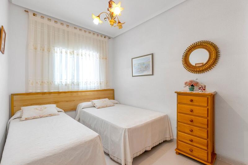 2 bedroom Townhouse for sale