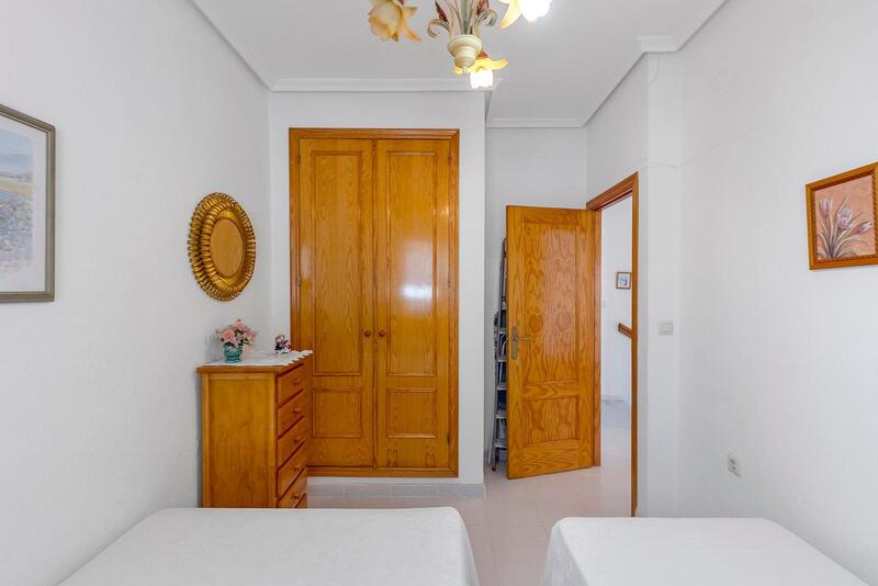 2 bedroom Townhouse for sale