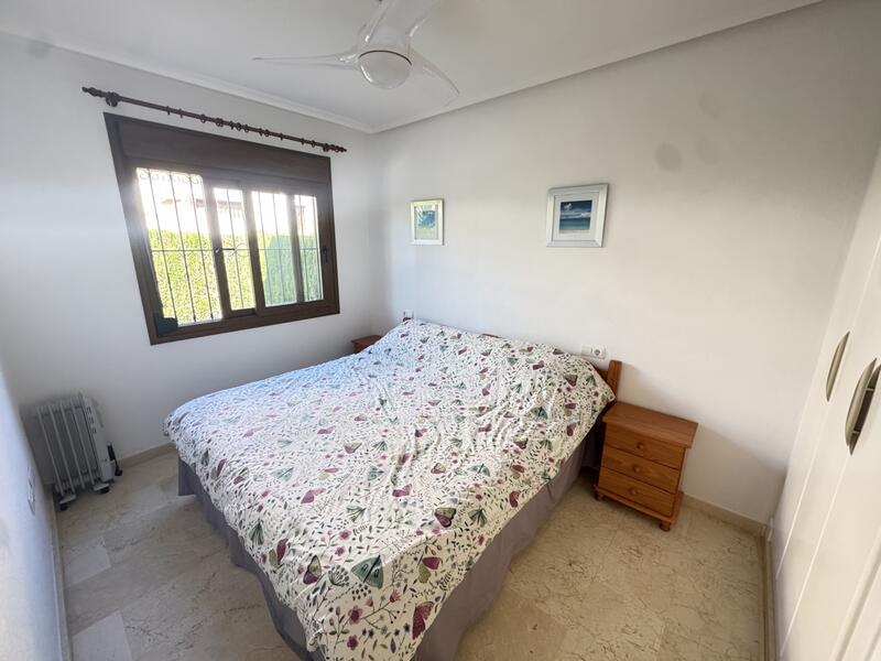 2 Schlafzimmer Villa zu verkaufen